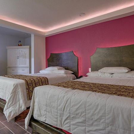 Romantic Inn & Suites Dallas Bilik gambar