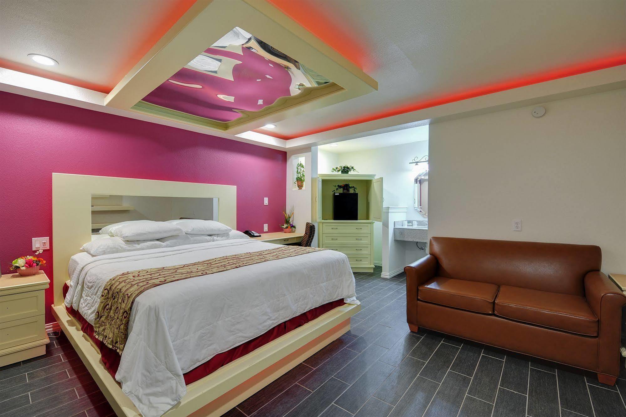 Romantic Inn & Suites Dallas Luaran gambar