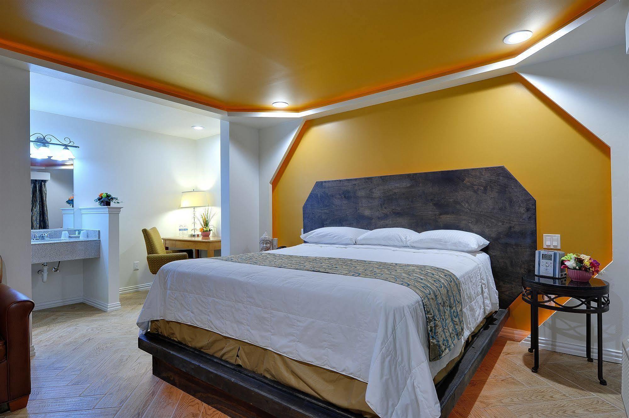 Romantic Inn & Suites Dallas Luaran gambar