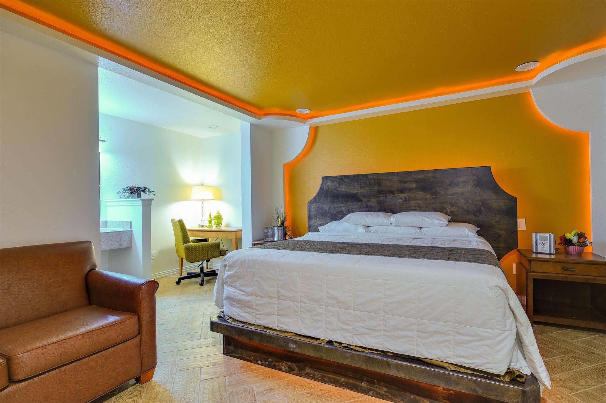 Romantic Inn & Suites Dallas Luaran gambar