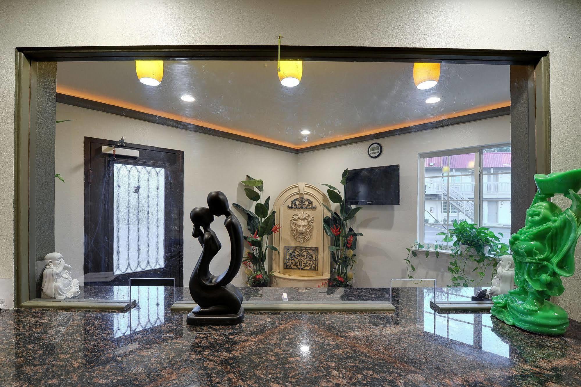 Romantic Inn & Suites Dallas Luaran gambar