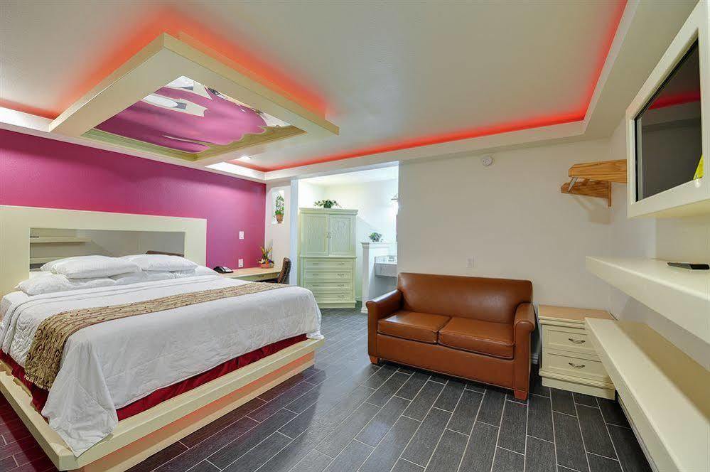 Romantic Inn & Suites Dallas Luaran gambar